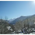 Le 5 Mn De Luchon - Jardin Garage Et Parking * Benque-Dessous-et-Dessus