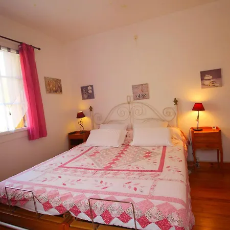 Le 5 Mn De Luchon - Jardin Garage Et Parking *