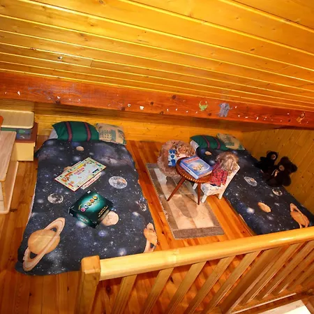 Le 5 Mn De Luchon - Jardin Garage Et Parking *