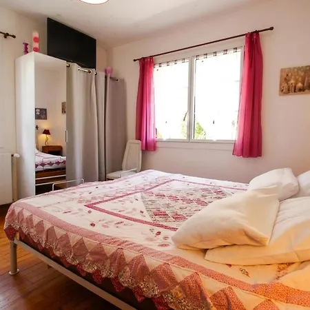 Le 5 Mn De Luchon - Jardin Garage Et Parking *