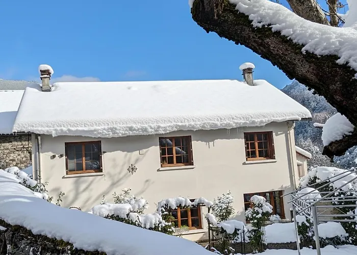 Le 5 Mn De Luchon - Jardin Garage Et Parking * Benque-Dessous-et-Dessus